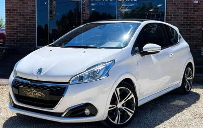 Peugeot 208 1.6 GTi TOIT-PANO NAVI CAM GARANTI 12 MOIS