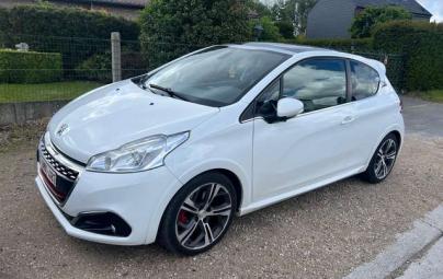 Peugeot 208 1.6 GTi TOIT-PANO NAVI CAM GARANTI 12 MOIS