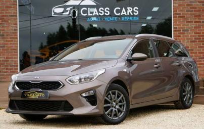 Kia Ceed SW / cee'd SW 1.6 CRDi Navi Edition ISG CAMERA CARPLAY CARNET COMPLET CLIMTRONIC LED