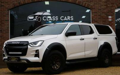 Isuzu D-Max 1.9 Turbo D 4WD LSE / AUTOMATIQUE / CARPLAY / DISTRONIC / ANGLES MORTS / FRONT ASSIST / CAMERA