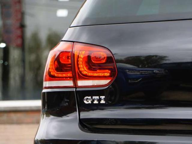 Volkswagen Golf GTI 2.0 TSI CARNET COMPLET NAVI BI-XENON TOIT OUVRANT