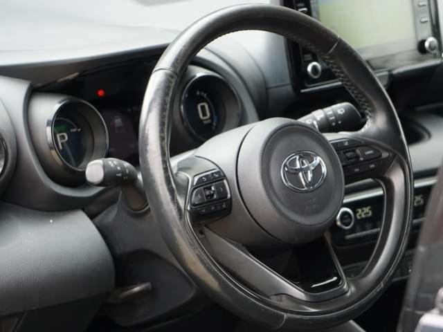 Toyota Yaris Hybrid 1.5i VVT-i E-CVT STYLE NAVI CARNET EURO 6d