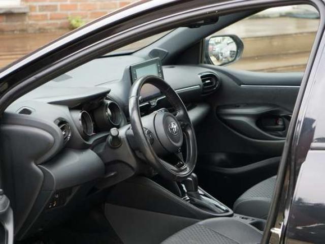 Toyota Yaris Hybrid 1.5i VVT-i E-CVT STYLE NAVI CARNET EURO 6d