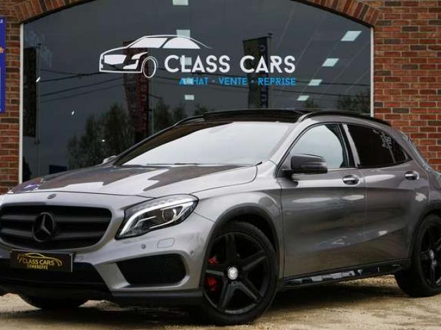 Mercedes-Benz GLA 180 ESSENCE PACK AMG 6B BOITE-AUTO 1er MAIN TOIT-PANO