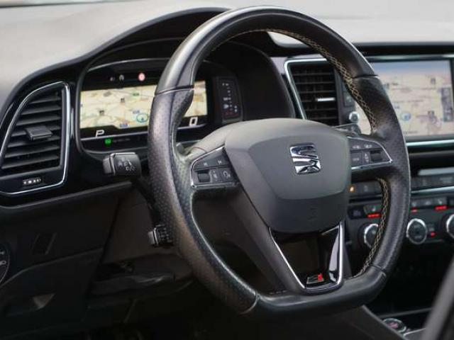 SEAT Leon 2.0 TSI Cupra 4Drive DSG COCKPIT PANO NAVI CAM