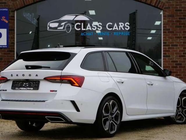 Skoda Octavia SW RS 2.0 TDi RS DSG PANO KEYLESS COCKPIT Euro 6d