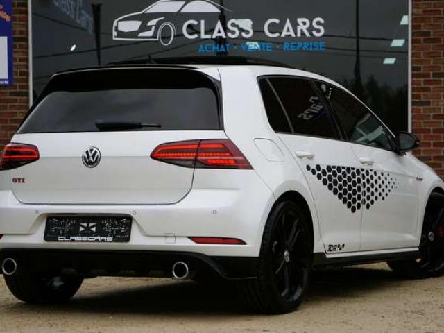 Volkswagen Golf GTI 2.0 TSI TCR DSG COCKPIT PANO CAM DISTRONIC CARPLAY