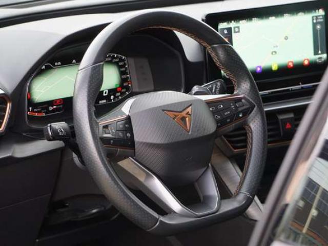 CUPRA Leon 2.0 TSI VZ DSG7 CAM 221KW COCKPIT DISTRONIC EUR6d