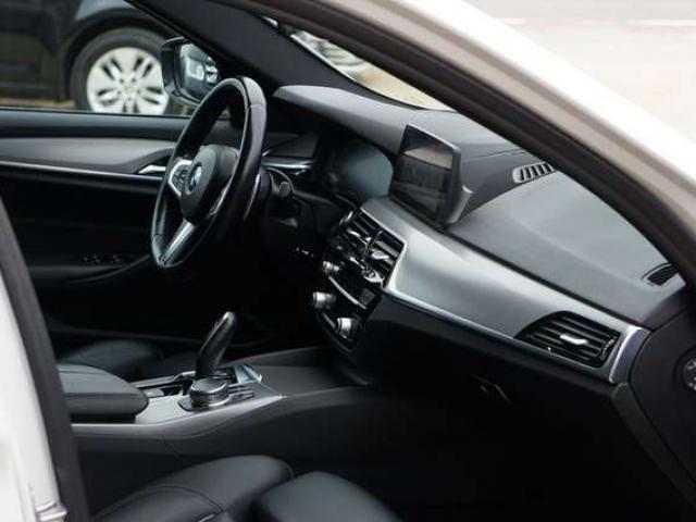 BMW 525 d PACK-M COCKPIT NAVI-CAM HARMAN AMBIANCE EURO 6d