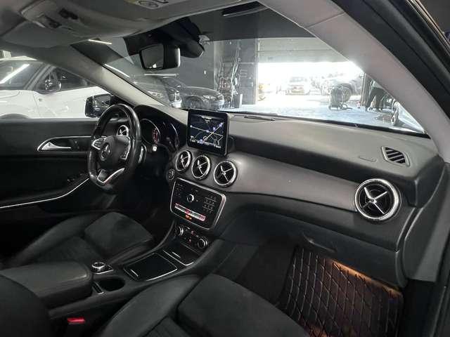 Mercedes-Benz CLA 200 d PACK AMG AUTO PANO CAMERA CRUISE