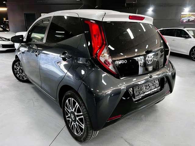 Toyota Aygo 1.0i VVT-i X-CLUSIV II CARPLAY GARANTIE 2030 CARNET COMPLET
