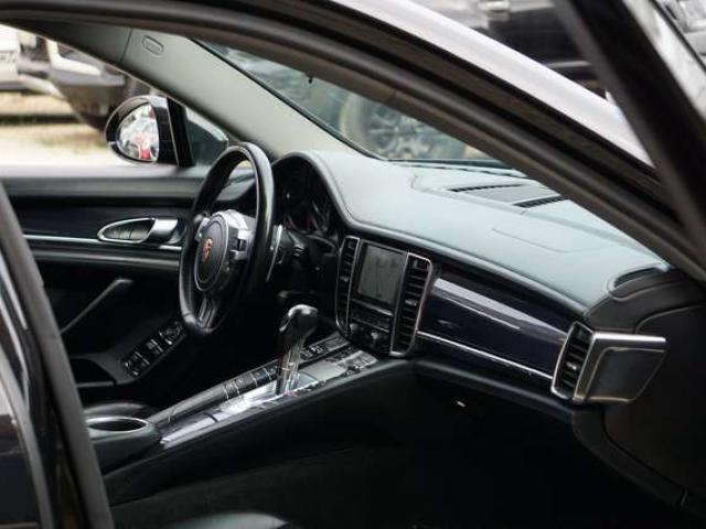 Porsche Panamera 3.0 D V6 FACELIFT TOIT OUVRANT DISTRONIC SOFTCLOSE CAMERA LED