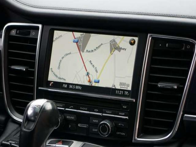 Porsche Panamera 3.0 D V6 FACELIFT TOIT OUVRANT DISTRONIC SOFTCLOSE CAMERA LED