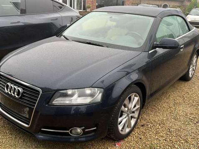 Audi A3 Cabriolet 2.0 TDi / DISTRI OK BOITE-AUTO XENON RADAR