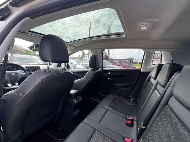 Peugeot 2008 1.2 GT LINE AUTO CAMERA PANO CARNET PEUGEOT COMPLET