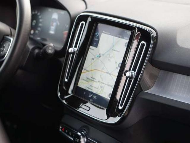 Volvo XC40 1.5 T3 Momentum Pro -CUIR-CARPLAY-NAVI-CAMERA-EU6d