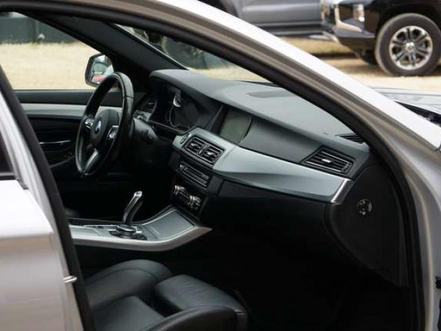 BMW 520 dA Touring PACK M Auto Bi-Xenon Navi-Pro Camera 6b