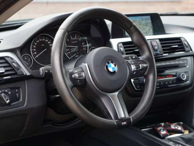 BMW 420 i Coupé SPORT LINE BI-XENON NAVI PDC AV/AR CARNET BMW