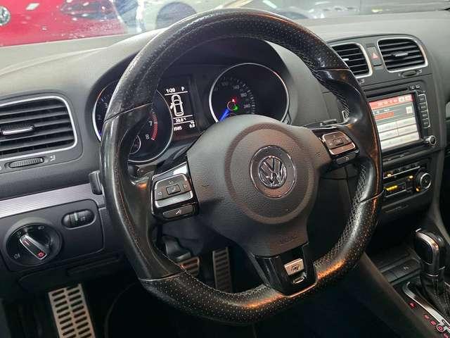 Volkswagen Golf R 2.0 TSI 4motion DSG6 / BI-XENON / PDC / CLIMTRONIC / UNIQUE !