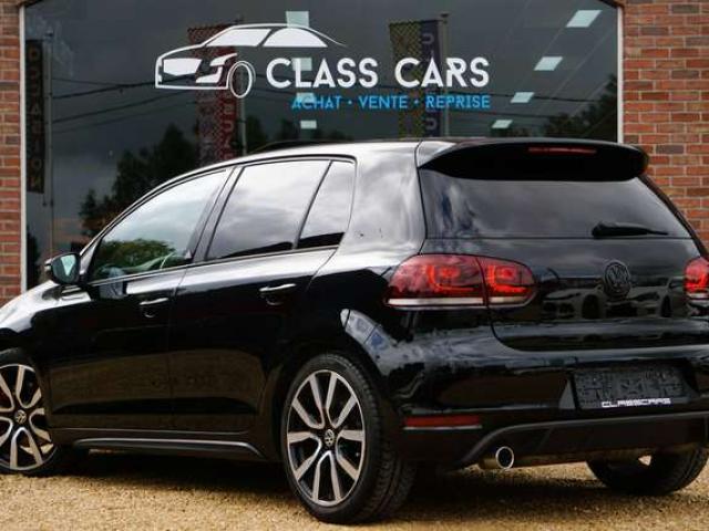 Volkswagen Golf GTI 2.0 TSI ADIDAS EDITION / DSG6 / BI-XENON / PDC / TOIT OUVRANT / CARNET COMPLET