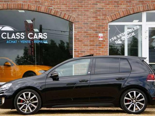 Volkswagen Golf GTI 2.0 TSI ADIDAS EDITION / DSG6 / BI-XENON / PDC / TOIT OUVRANT / CARNET COMPLET