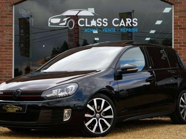 Volkswagen Golf GTI 2.0 TSI ADIDAS EDITION / DSG6 / BI-XENON / PDC / TOIT OUVRANT / CARNET COMPLET