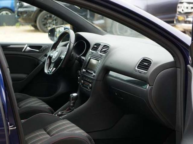 Volkswagen Golf GTI 2.0 TSI DSG6 BI-XENON PDC CLIMTRONIC CARNET COMPLET