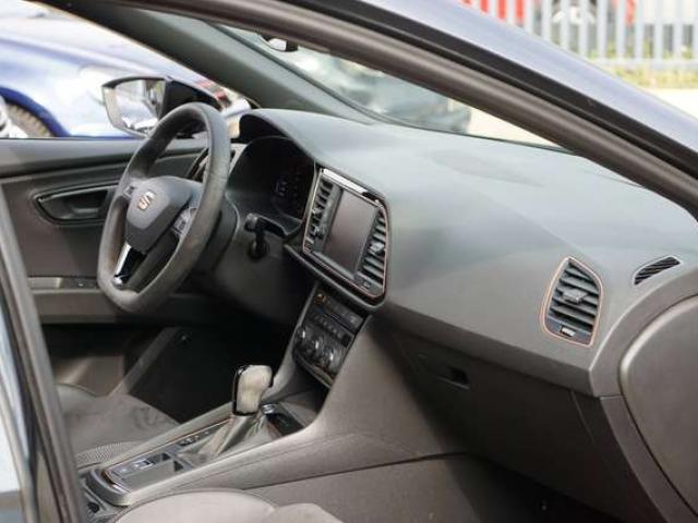 SEAT Leon 2.0 TSI Cupra R / 4Drive / CARBON / DSG / COCKPIT / DISTRONIC / PANO / NAVI / CAMERA / CARNET COMPLET SEAT