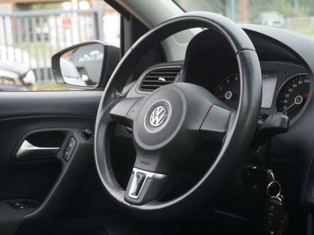 Volkswagen Polo 1.2i Trendline / CLIM / CARPLAY / PANO / 57000 KM / EURO 5B (LEZ 2030) / GARANTIT 12 MOIS