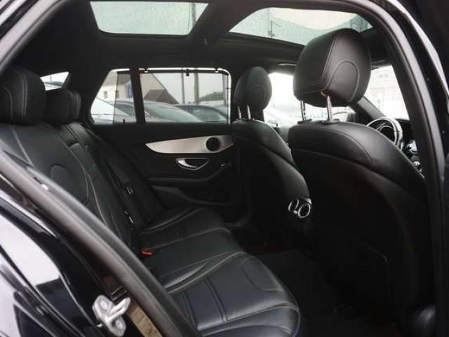 Mercedes-Benz C 63 AMG V8 4.0 476ch / AUTO 7 RAPPORTS / NAVI / TOIT PANO / MULTIBEAM LED / DISTRONIC / CARNET ENTRETIEN MERCEDES COMPLET