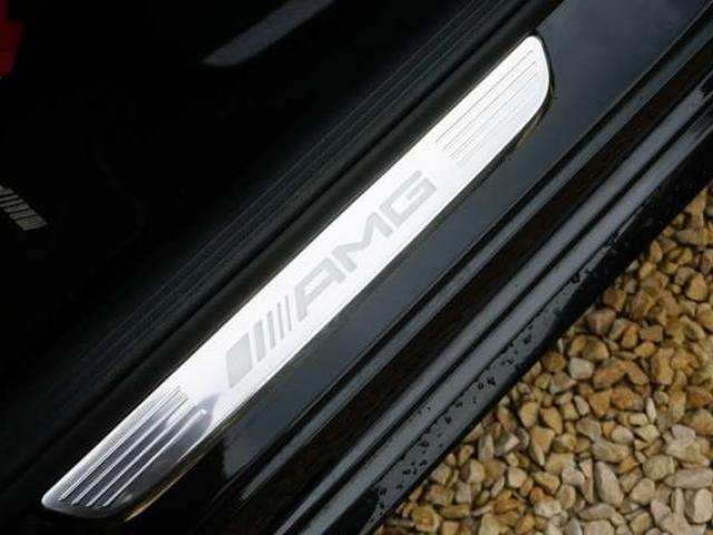 Mercedes-Benz C 63 AMG V8 4.0 476ch / AUTO 7 RAPPORTS / NAVI / TOIT PANO / MULTIBEAM LED / DISTRONIC / CARNET ENTRETIEN MERCEDES COMPLET