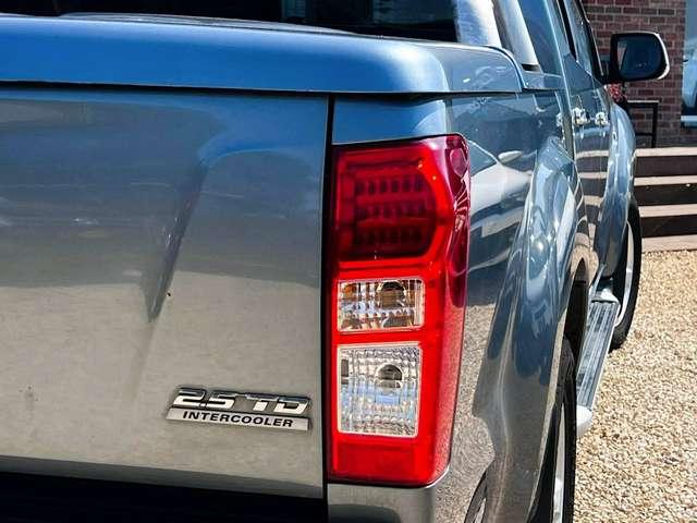 Isuzu D-Max 2.5 Turbo 12000€ HTVA Di 4WD LSX Generation Design TVA-BTW RECUP  CAMERA