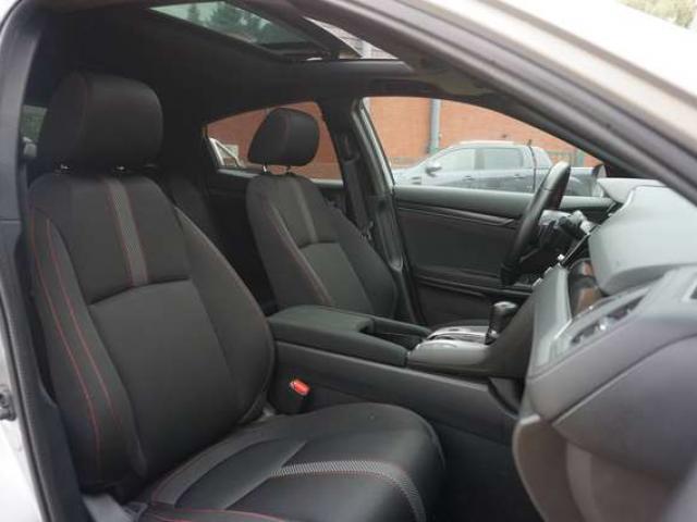 Honda Civic 1.0 i-VTEC Executive Sport CVT / TOIT PANORAMIQUE / CARPLAY / ACC / CAMÉRA / LED / KEYLESS / DÉTECTEUR ANGLE MORT / DCC