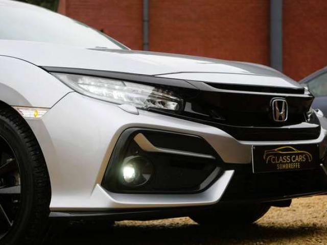 Honda Civic 1.0 i-VTEC Executive Sport CVT / TOIT PANORAMIQUE / CARPLAY / ACC / CAMÉRA / LED / KEYLESS / DÉTECTEUR ANGLE MORT / DCC