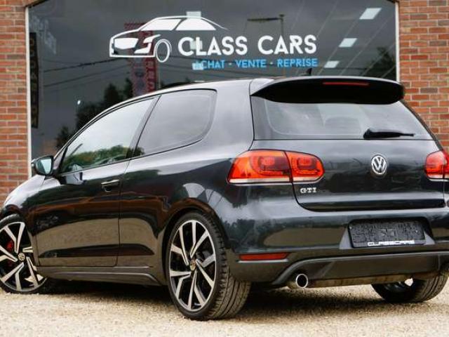 Volkswagen Golf GTI 2.0 TSI DSG TOIT-OUVRANT CARNET GARANTIE