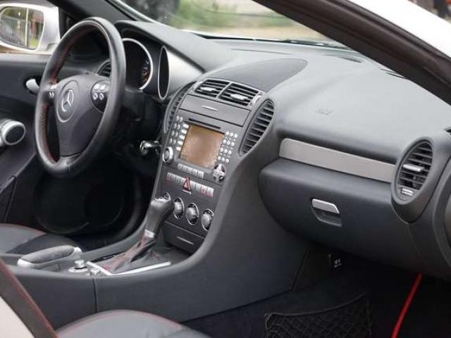 Mercedes-Benz SLK 200 Kompressor AMG Edition AUTO NAVI CLIM CARNET COMPLET