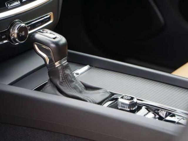 Volvo V60 2.0 D3 HISTORIQUE ENTRETIEN VOLVO GARANTIE COCKPIT NAVI-CAMERA CAR PLAY