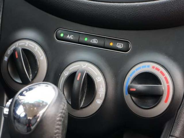 Hyundai i10 1.1i Comfort AUTOMATIQUE CLIM PDC GARANTIE 12 MOIS