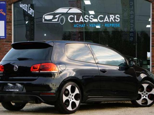 Volkswagen Golf GTI 2.0 TSI AKRAPOVIC CARNET DISTRIBUTION FAITE
