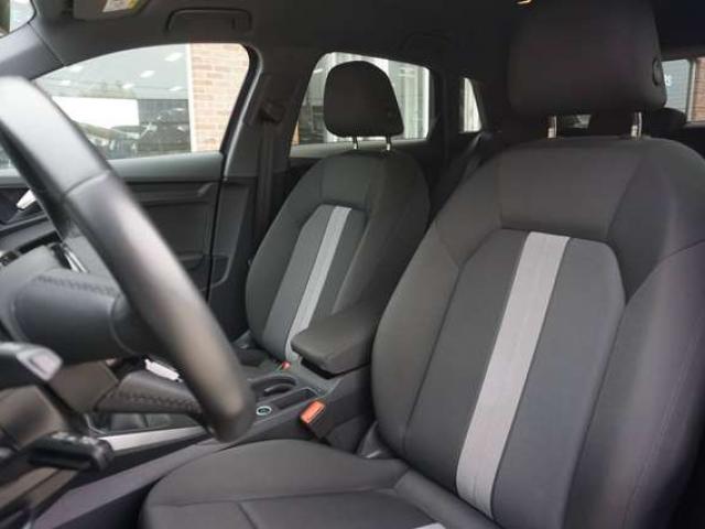 Audi A3 30 TDi 2.0 NAVI PDC CARPLAY CARNET COMPLET EURO 6d