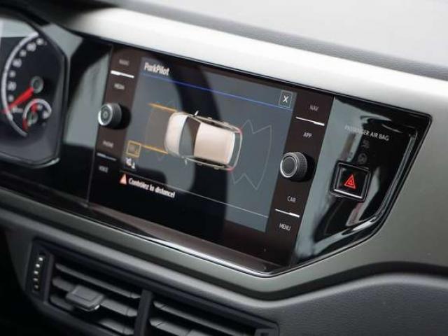 Volkswagen Polo 1.0i Navigation / Park-PDC / Front-Assist / Régulateur / Bluetooth / LED / Jantes / Euro6 / Carnet