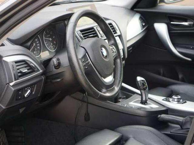 BMW 118 dA BOÎTE AUTO / GPS / SIÈGES CHAUFFANTS / SIÈGES SPORT / PDC / CLIM AUTO / RÉGULATEUR / BLUETOOTH / VITRES TEINTÉES