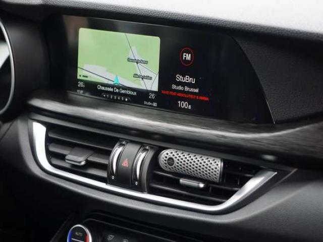 Alfa Romeo Stelvio 2.2 JTD Q4 Super / AUTOMATIQUE / LED / BI-XENON / PDC / CAMERA / CLIM / CRUISE