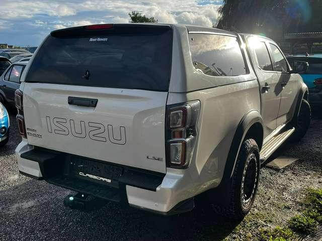 Isuzu D-Max 1.9 Turbo D 4WD LSE / AUTOMATIQUE / CARPLAY / DISTRONIC / ANGLES MORTS / FRONT ASSIST / CAMERA