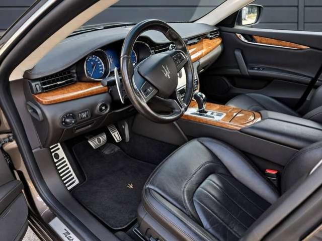 Maserati Quattroporte 3.0 D S AUTO / BI-XENON / TOIT OUVRANT / CAMERA / PDC / CLIMTRONIC / CRUISE / CUIR