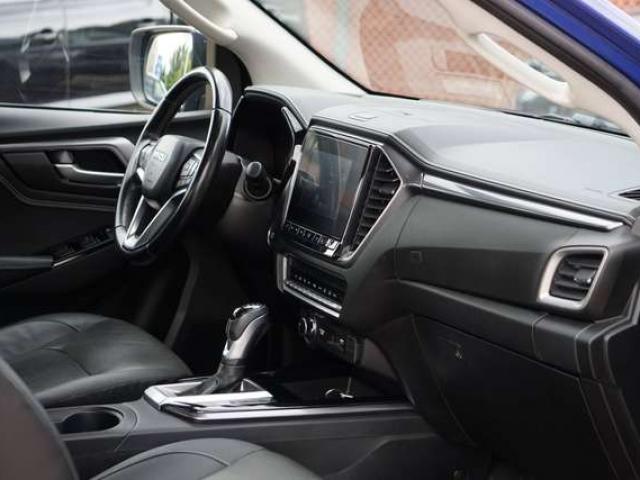 Isuzu D-Max 1.9 Turbo D 4WD LSX / AUTOMATIQUE / CARPLAY / DISTRONIC / ANGLES MORTS / FRONT ASSIST / CAMERA 1e MAIN