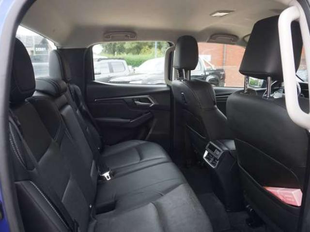 Isuzu D-Max 1.9 Turbo D 4WD LSX / AUTOMATIQUE / CARPLAY / DISTRONIC / ANGLES MORTS / FRONT ASSIST / CAMERA 1e MAIN