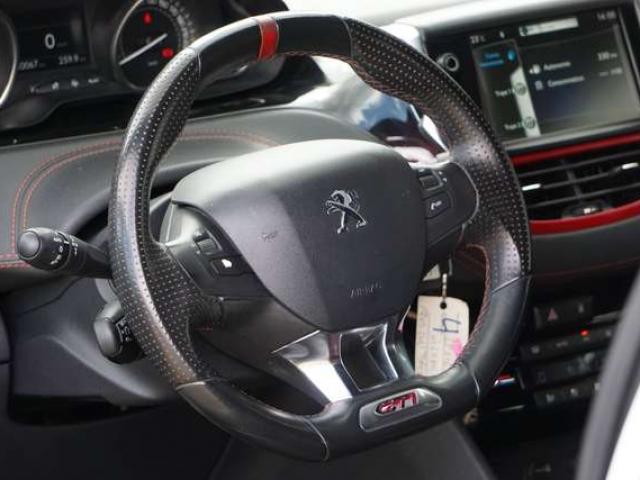 Peugeot 208 1.6i GTi 200 CV / NAVI / BLUETOOTH / SIÈGES CHAUFFANTS / CARNET COMPLET