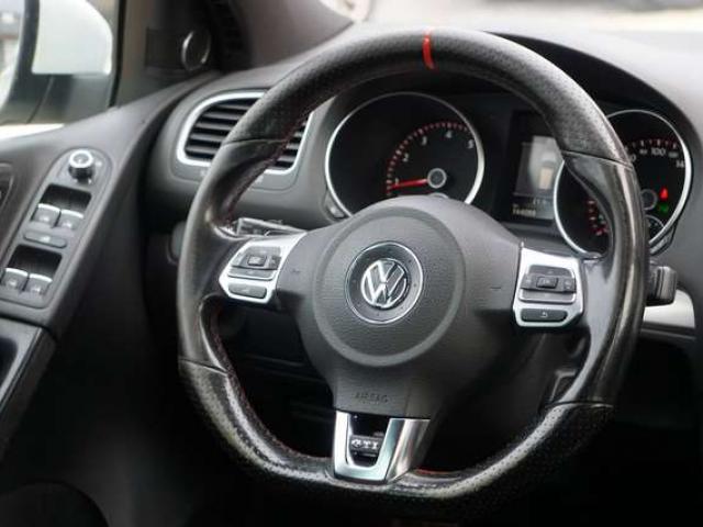 Volkswagen Golf GTI 2.0 TSI ADIDAS DSG BI-XENON PDC DYNAUDIO PARK-ASSIST CAMERA CARNET COMPLET