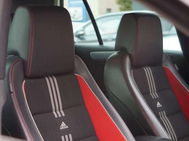 Volkswagen Golf GTI 2.0 TSI ADIDAS DSG BI-XENON PDC DYNAUDIO PARK-ASSIST CAMERA CARNET COMPLET